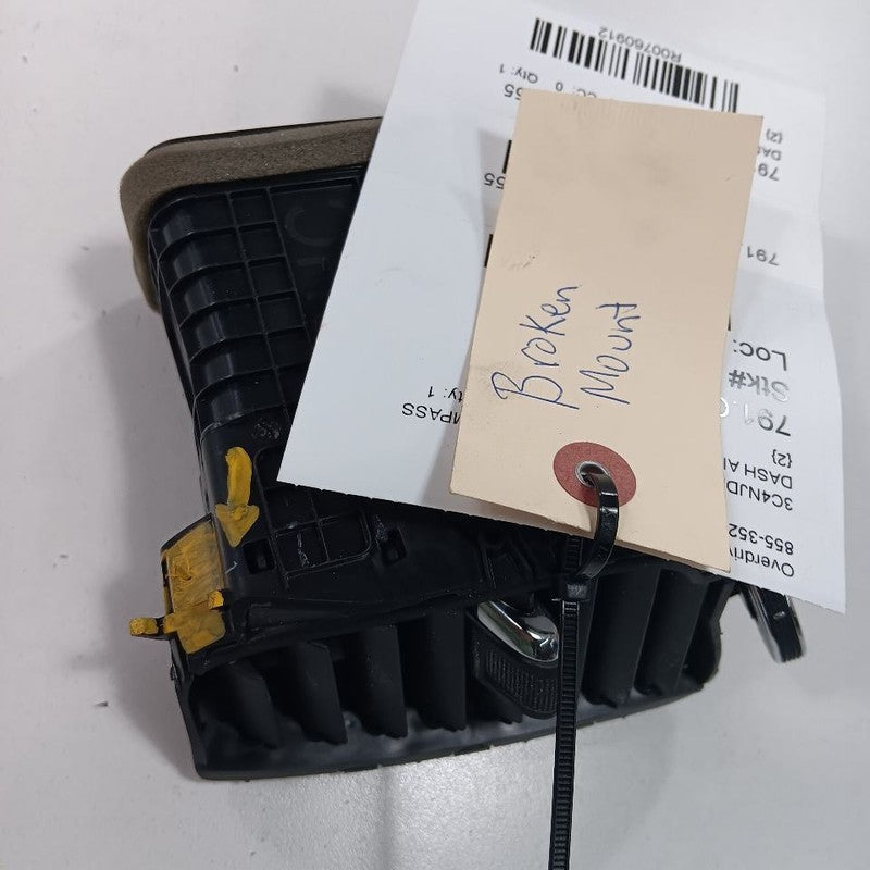 Jeep Compass Dash Air Vent Center Middle  2018 2019 2020 2021