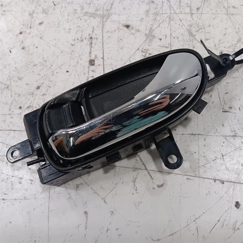 Nissan LEAF Door Handle Left Driver Front Interior Inside  2013 2014 2