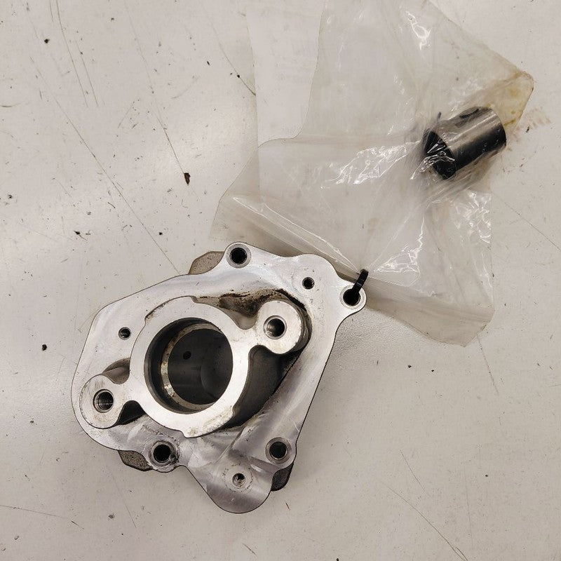 Chevy Trailblazer Engine Fuel Pump Mount Housing 1.3 2023 2022 2021