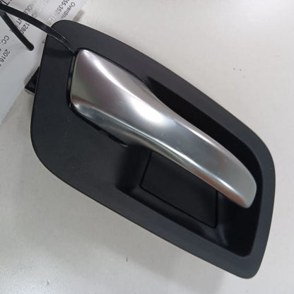 Chrysler 300 Door Handle Right Passenger Rear Interior Inside  2015 2016 2017 