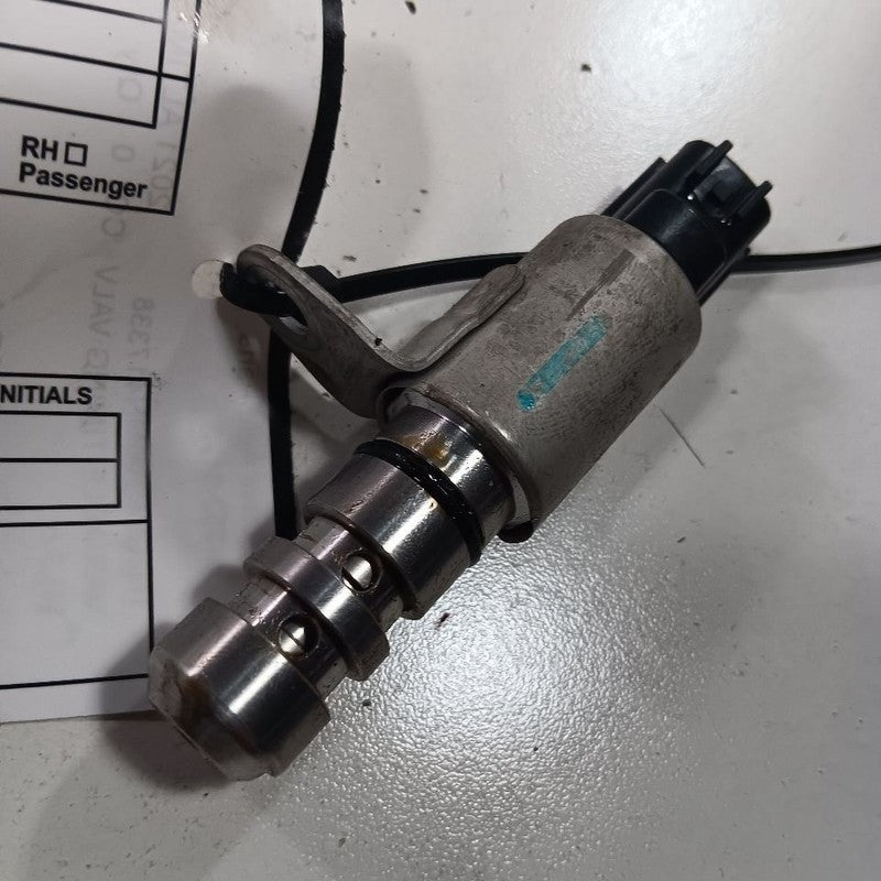 Nissan Altima Variable Timing Gear Oil Control Valve Solenoid Cylinder