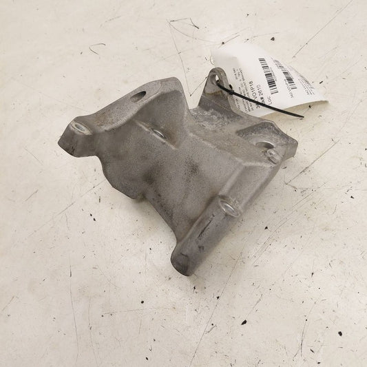 Volvo S60 Passenger Right Engine Mount Bracket  2018 2017 2016