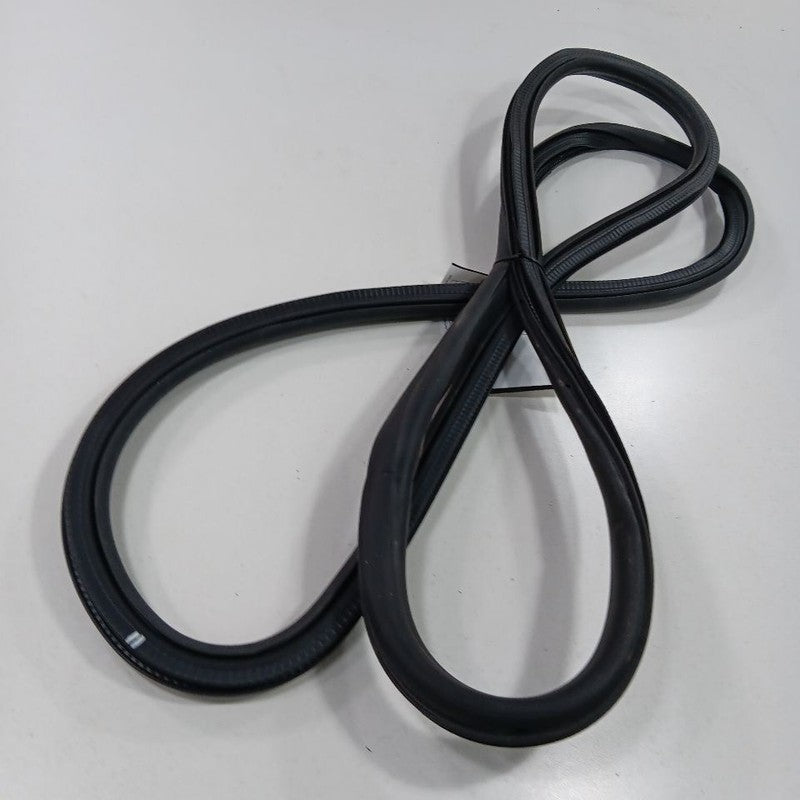 Buick Encore On Body Door Jamb Seal Gasket Front Left Driver  2019 2018 2017