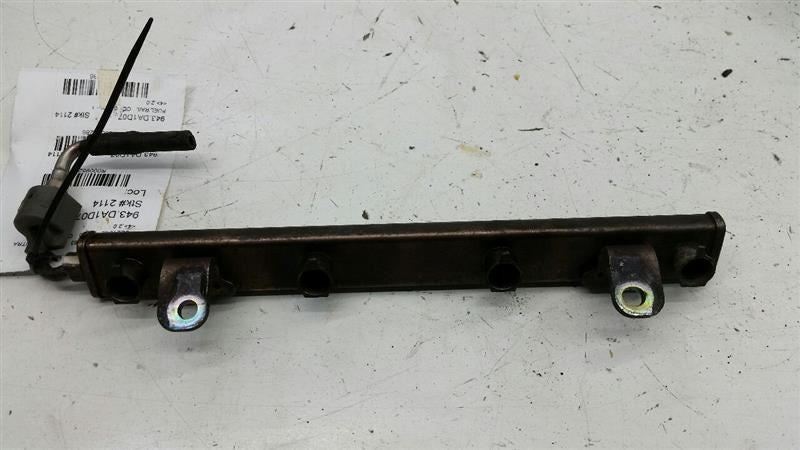 Nissan Sentra Fuel Rail Injection Injector Mount Bar OEM 2007 2008 2009 2010