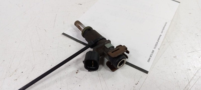 Fuel Injection Parts Fuel Injector 2.5L Fits 05-14 JETTA  OEM