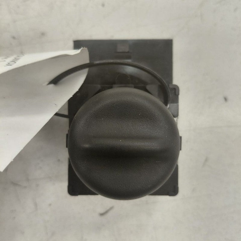 Chevy Equinox Driver Left Side Seat Lumbar Switch  2024 2023 2022