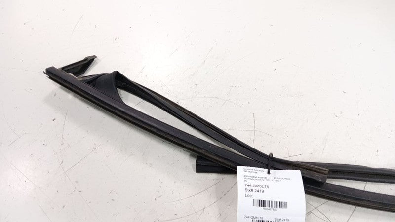 Chevrolet Equinox Door Glass Window Seal Rubber Left Driver Front 2018