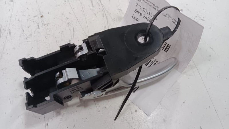 Chrysler 200 Door Handle Right Passenger Rear Interior Inside  2015 20