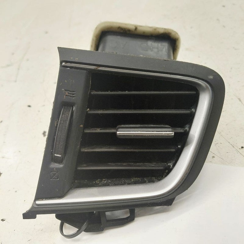 Honda CR-V Dash Air Vent Right Passenger  2017 2018 2019