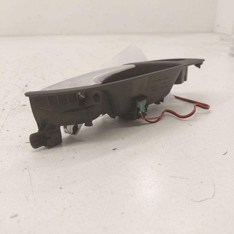 Chevy Equinox Door Handle Right Passenger Front Interior Inside  2024 