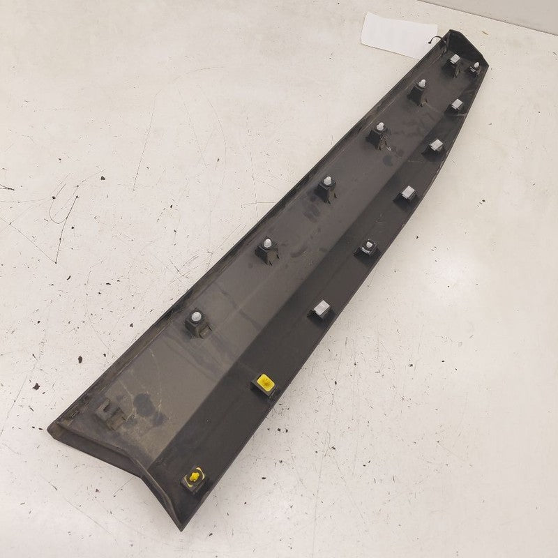 Chevy Trax Door Molding Trim Strip Right Passenger Side Front  2025 20