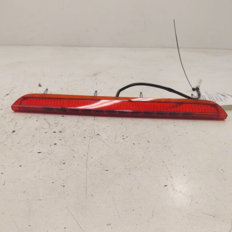 Kia Sorento High Mount Tail Lamp Third 3rd Brake Light  2018 2017 2016