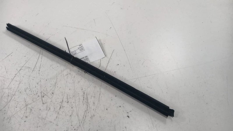 Honda Civic Right Front Weather Strip Interior  2016 2017 2018 2019 OE