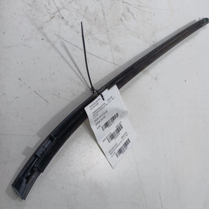 Nissan LEAF Door Glass Window Weather Strip Trim Rear Right Passenger 