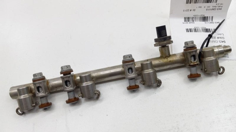 Chevy Malibu Fuel Rail Injection Injector Mount Bar 2014 2015 2016 2017 2018