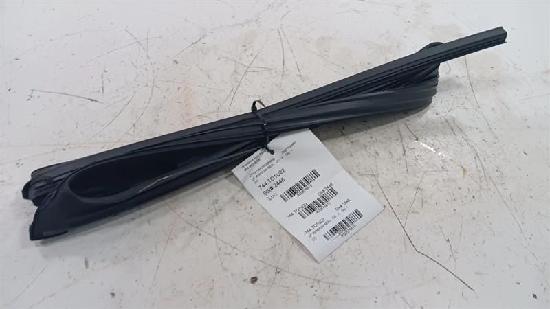 Toyota Camry Door Glass Window Seal Rubber Left Driver Front  2021 2022 2023