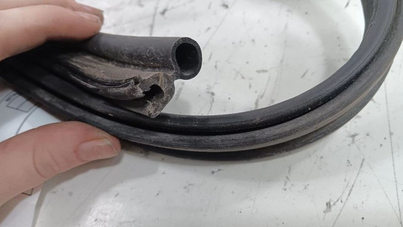 Hyundai Elantra Cowl Vent Panel Hood Rubber Seal  2011 2012 2013 2014 
