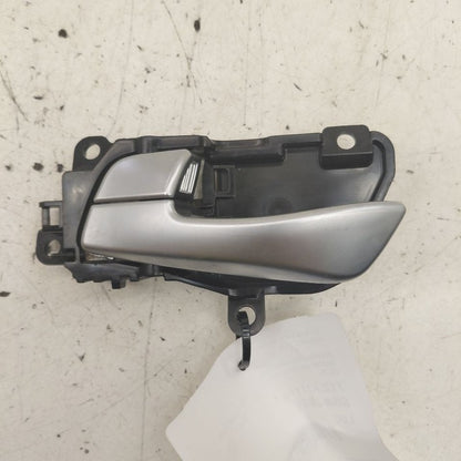Kia Sorento Door Handle Left Driver Rear Interior Inside  2018 2017 20