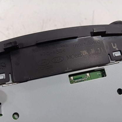 Audio Equipment Radio AM-FM-stereo-CD-MP3 US Market Fits 15-17 Hyundai Accent