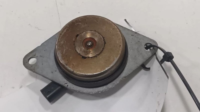 Buick Encore Variable Timing Gear Oil Control Valve Solenoid Cylinder 