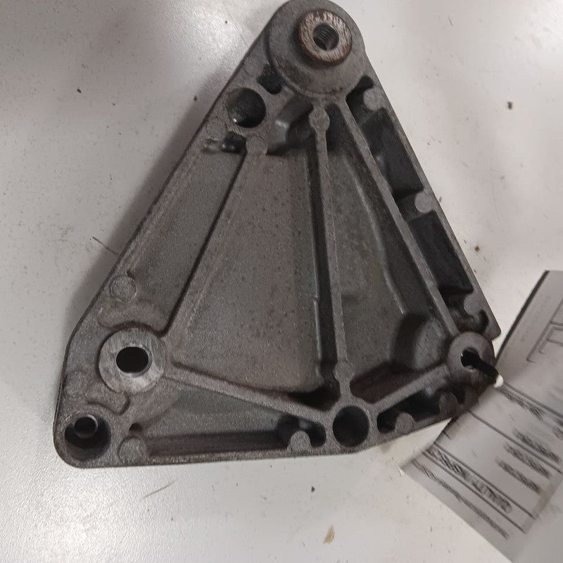 Buick Encore AC Mount Bracket  1.4 2022 2021 2020 2019 2018