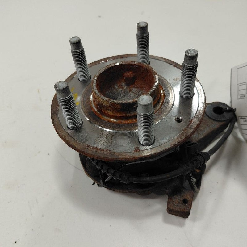 Buick Encore Passenger Right Rear Spindle Knuckle Bearing Hub  2020 20