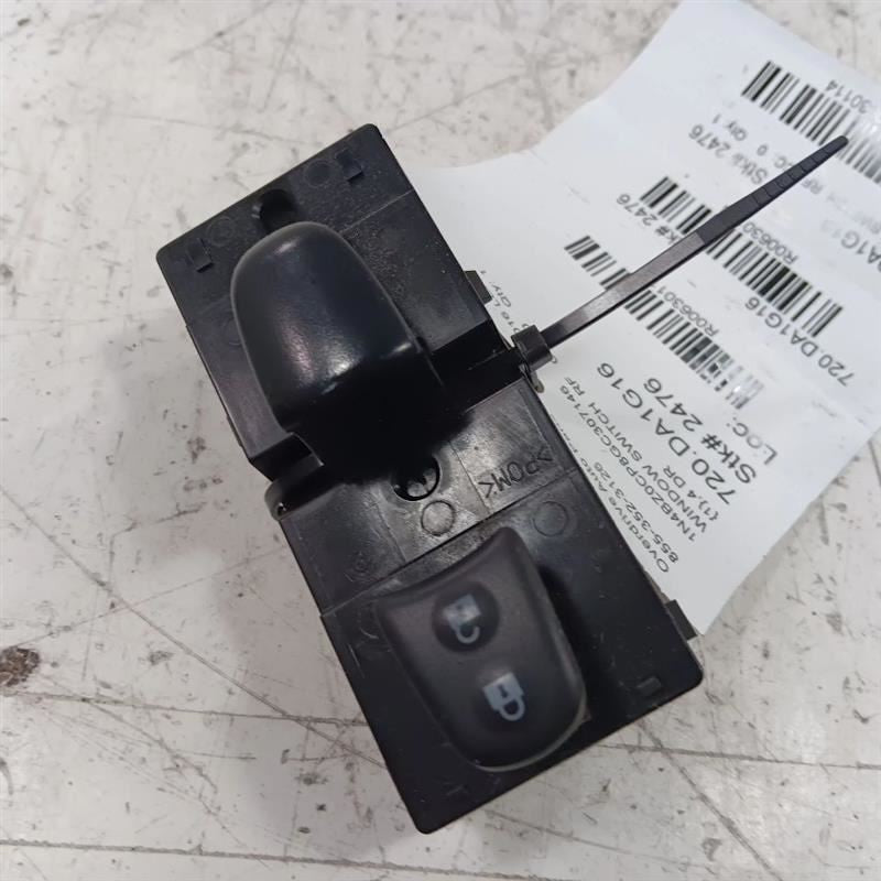 Nissan LEAF Power Window Switch Right Passenger Front  2013 2014 2015 2016 2017