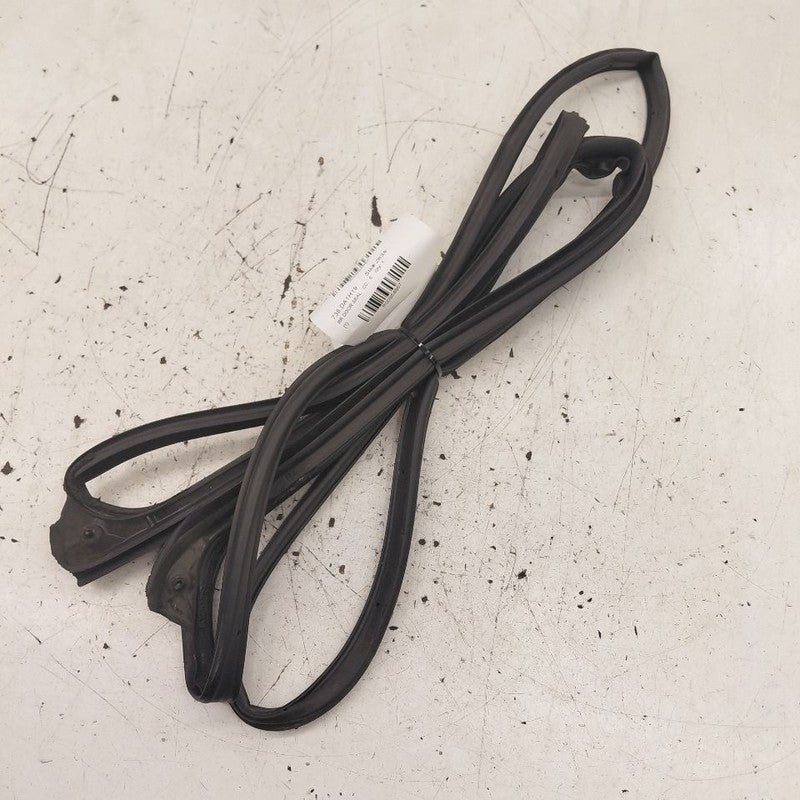 Nissan Versa On Door Seal Rubber Right Passenger Rear Back  2019 2018 
