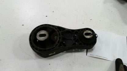 Chevy Traverse Engine Motor Mount Right Passenger 2009 2010 2011 2012 