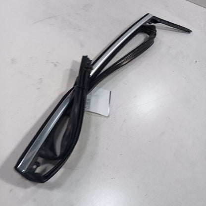 Chevy Malibu Door Glass Window Seal Rubber Left Driver Rear Back 2019 