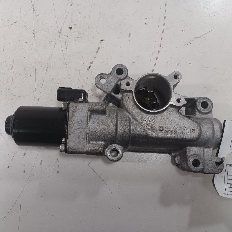 INFINITI QX50 Variable Timing Gear Oil Control Valve Solenoid Cylinder Head 2017