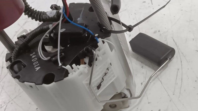 13594163 Fuel Injection Injector Fits 11-15 VOLT