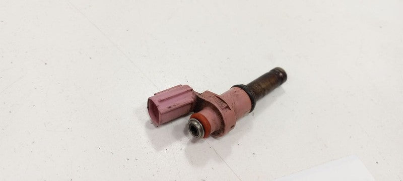 Fuel Injection Parts Fuel Injector Upper Fits 06-17 LEXUS IS350  OEM