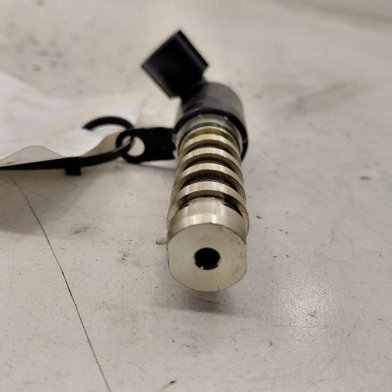 Kia Sportage Variable Timing Gear Oil Control Valve Solenoid Cylinder 