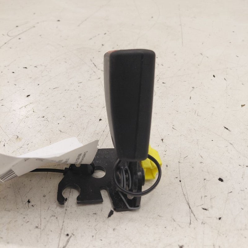 Volvo S60 Seat Belt Buckle Latch Left Driver Rear Back  2018 2017 2016