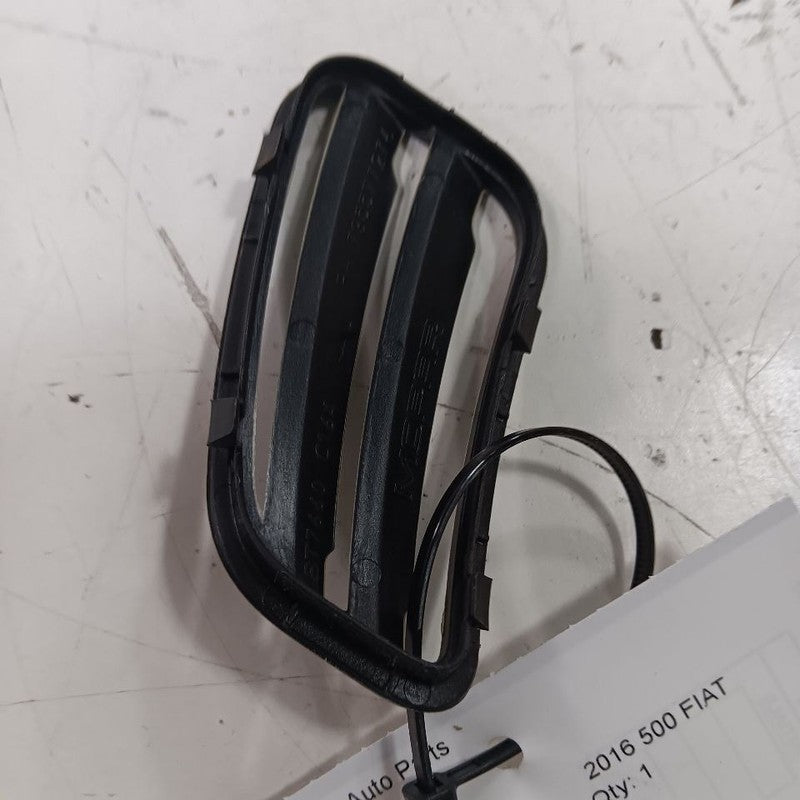Fiat 500 Defrost Vent Right Passenger Side  2016 2017 OEM