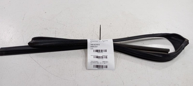 Honda Accord Door Glass Window Seal Rubber Right Passenger Rear Back 2