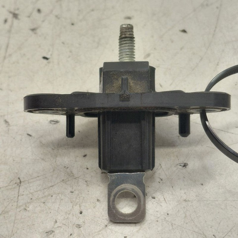 Toyota Prius Hybrid Positive Battery Cable Connector  2022 2021 2020
