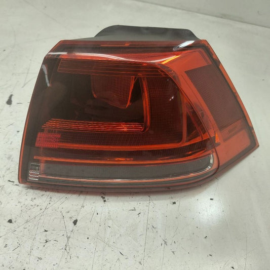 Passenger Right Tail Light Brake Lamp Hatchback Base Fits 15-17 Volksw
