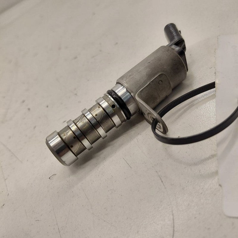 Chevy Volt Variable Timing Gear Oil Control Valve Solenoid Cylinder He