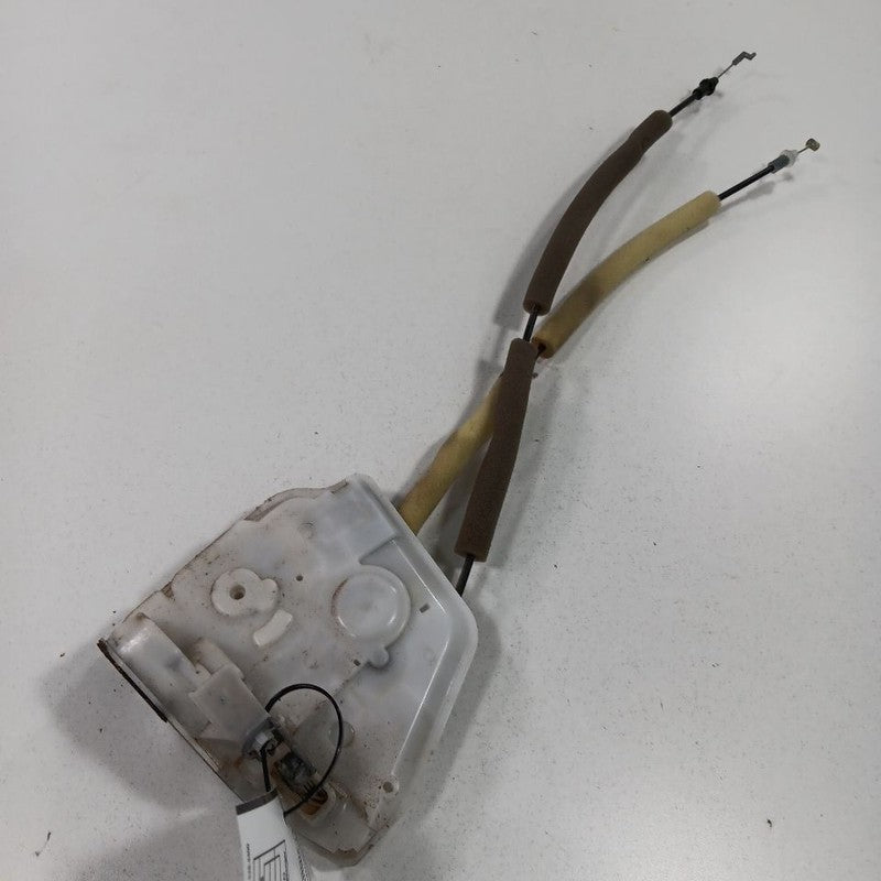 Toyota Yaris Door Latch Lock Right Passenger Front  2020 2019 2018 2017 2016