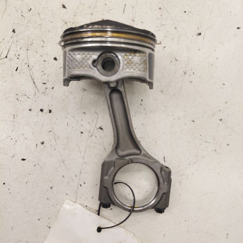 Subaru XV Crosstrek Single Piston With Connecting Rod   2.5 2025 2024