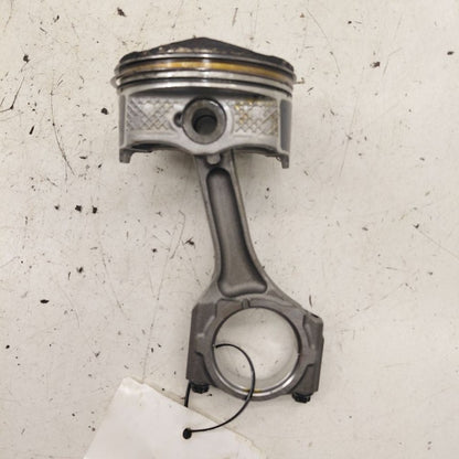 Subaru XV Crosstrek Single Piston With Connecting Rod   2.5 2025 2024