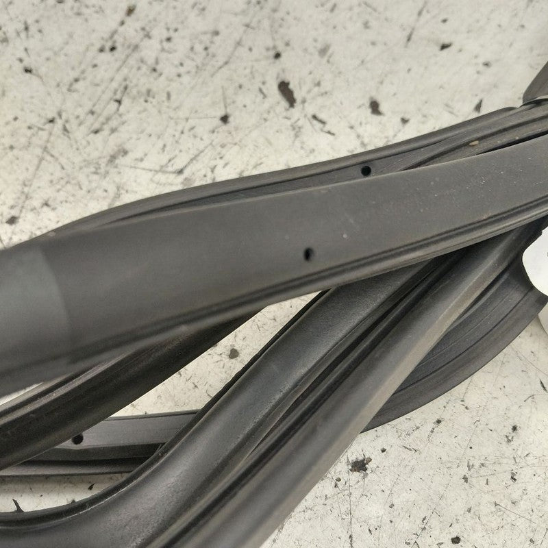 Nissan Versa On Door Seal Rubber Right Passenger Rear Back  2019 2018 