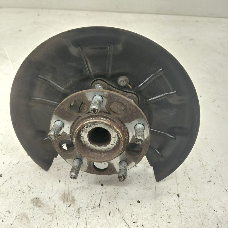 Left Rear Knuckle Stub Bearing Hub  AWD Limited Fits 18-23 Hyundai Kon