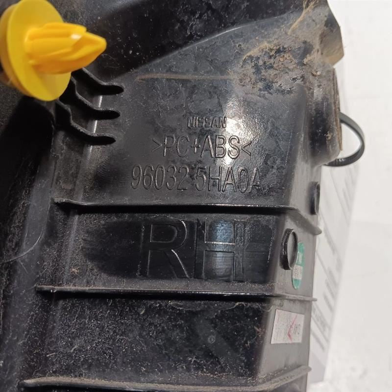 Nissan Rogue Passenger Right Rear D Pillar Trim2014 2015 2016 2017 2018 2019 202