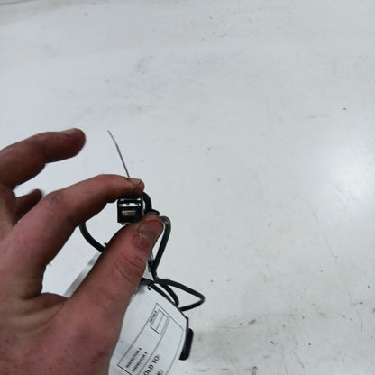 Jeep Cherokee USB Plug In Hub Port  2015 2016 2017 OEM