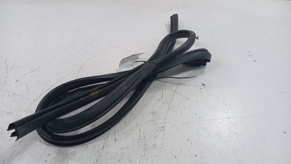 Subaru Forester On Body Door Jamb Seal Gasket Front Left Driver  2017 