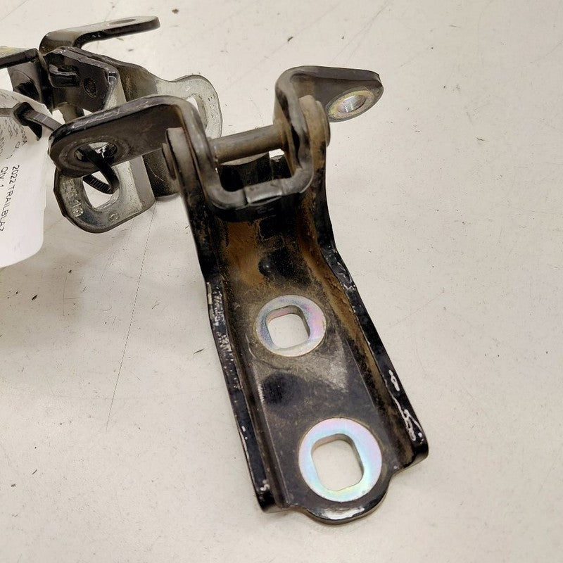 Chevy Trailblazer Door Hinge Set Left Driver Rear  2023 2022 2021