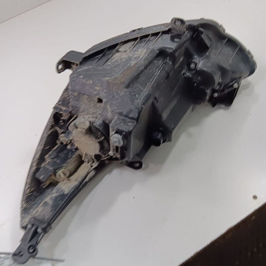 Passenger Right Headlight Without Projector Fits 15-17 Hyundai Accent